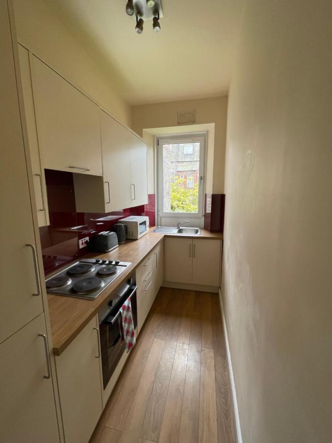 Beautiful 2 Bedroom Apartment- Prime location, Aberdeen centre Extérieur photo