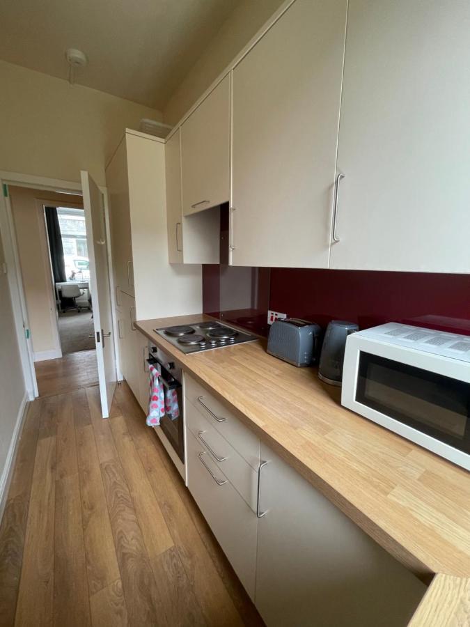 Beautiful 2 Bedroom Apartment- Prime location, Aberdeen centre Extérieur photo